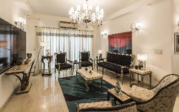 5 BHK Apartment in Ambience Caitriona For Sale