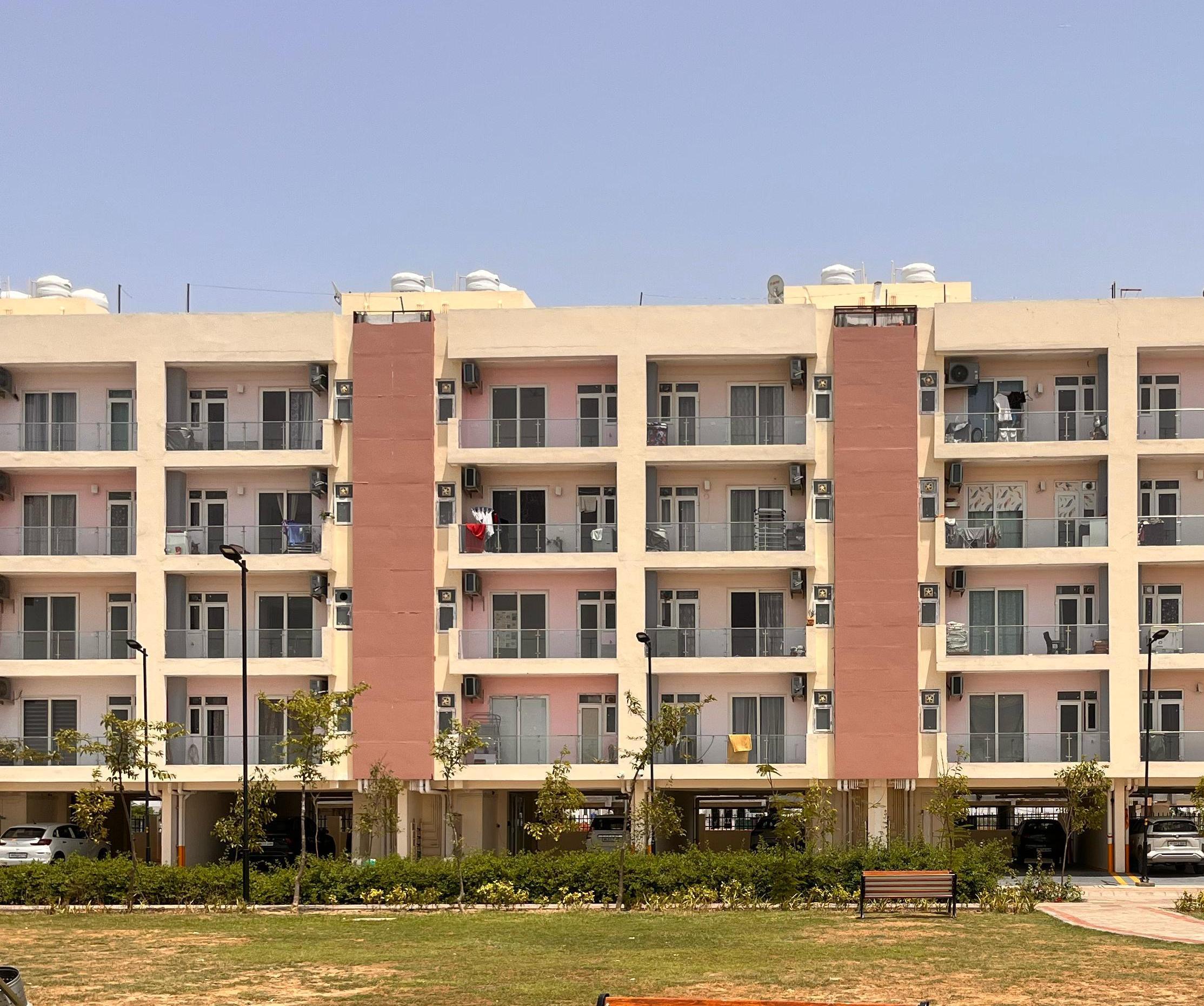 Reliance MET City Floors