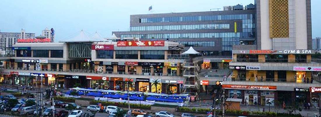 Shop for Sale in Good Earth City Centre